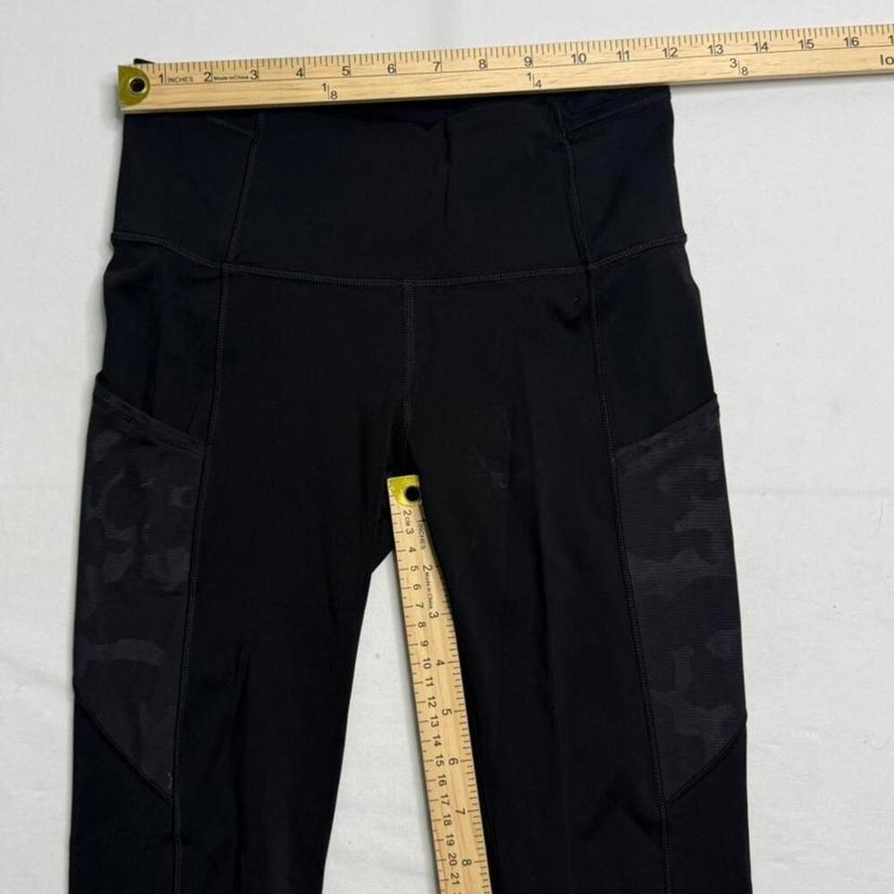 Lululemon Fast and Free Crop 23" *Mesh Black / Camo Emboss Rotated Black size 4 - Picture 5 of 7